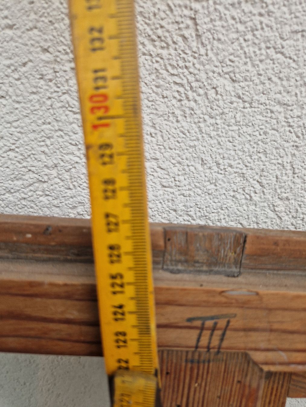 Alle Dekorationen: Altes Holzfenster mit Griff Mass 97x130 cm – Gebraucht aus Mörigen von Clio111 4