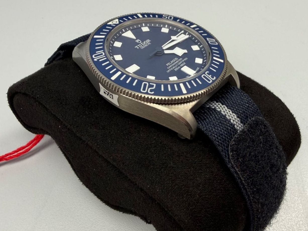 Tudor Orologi: TUDOR Pelagos FXD 42 Titan – Nuovo e nell'imballaggio originale da St. Gallen venduto da galluswatches 2