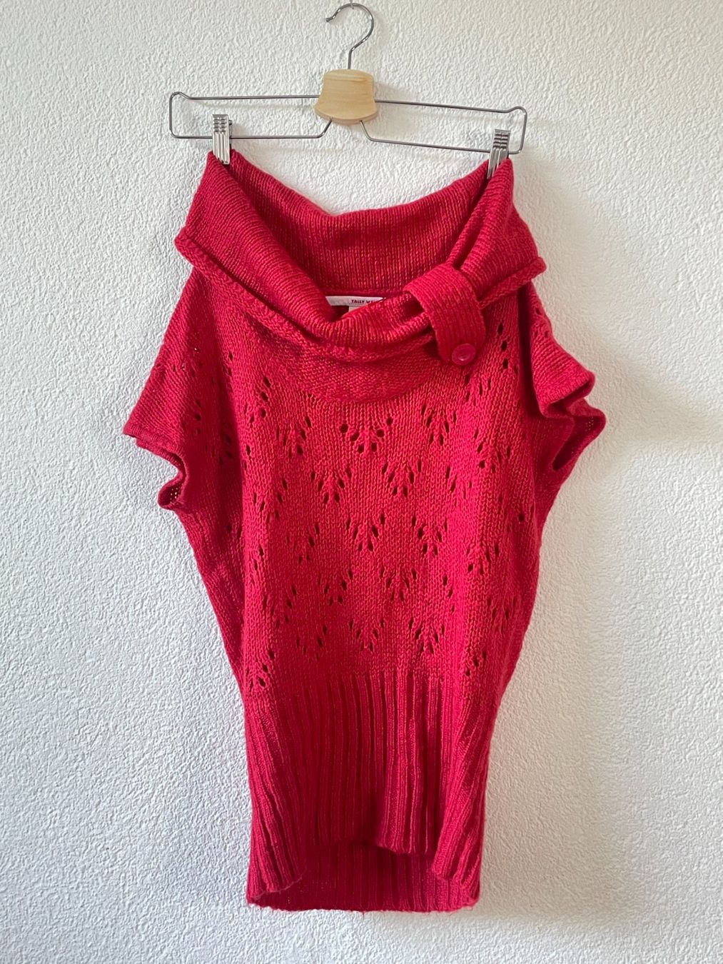 Tally Weijl Top: Roter Strick Top – Usato da Uster venduto da emm_px8k