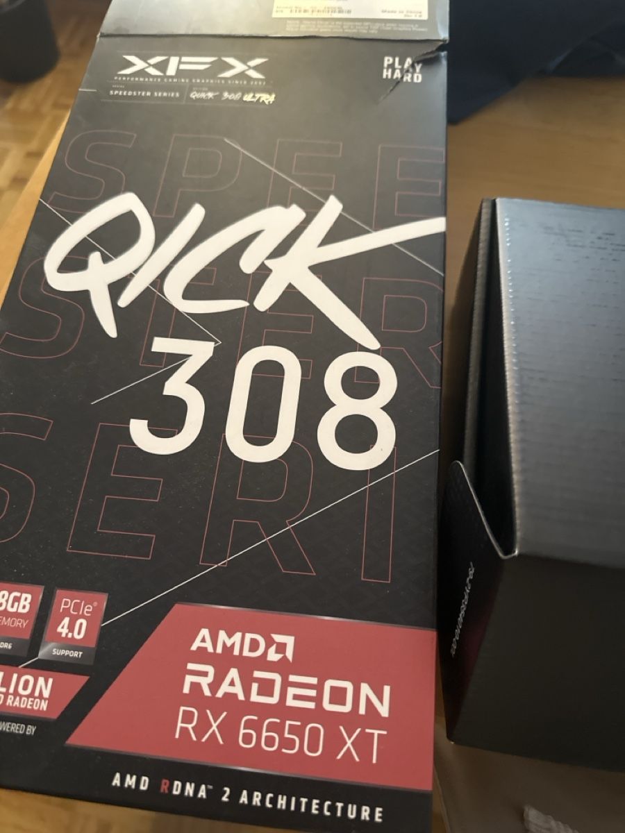 Amd Schede grafiche: Carte graphique XFX RX 6650 XT 8GB Défectueuse  – Difettoso da Blonay venduto da Adrien_Pedro 4