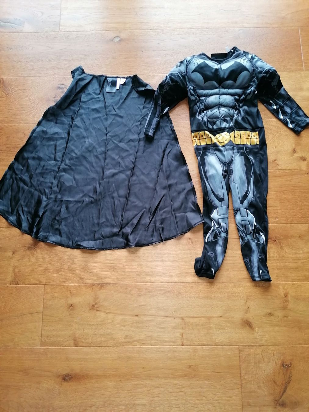 Costumi: Halloween Batman Costume Gr 104 – Usato da thalwil venduto da Ray7211 3