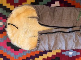Fellhof Lammfell Fusssack, neuwertig, ideal für den Winter!