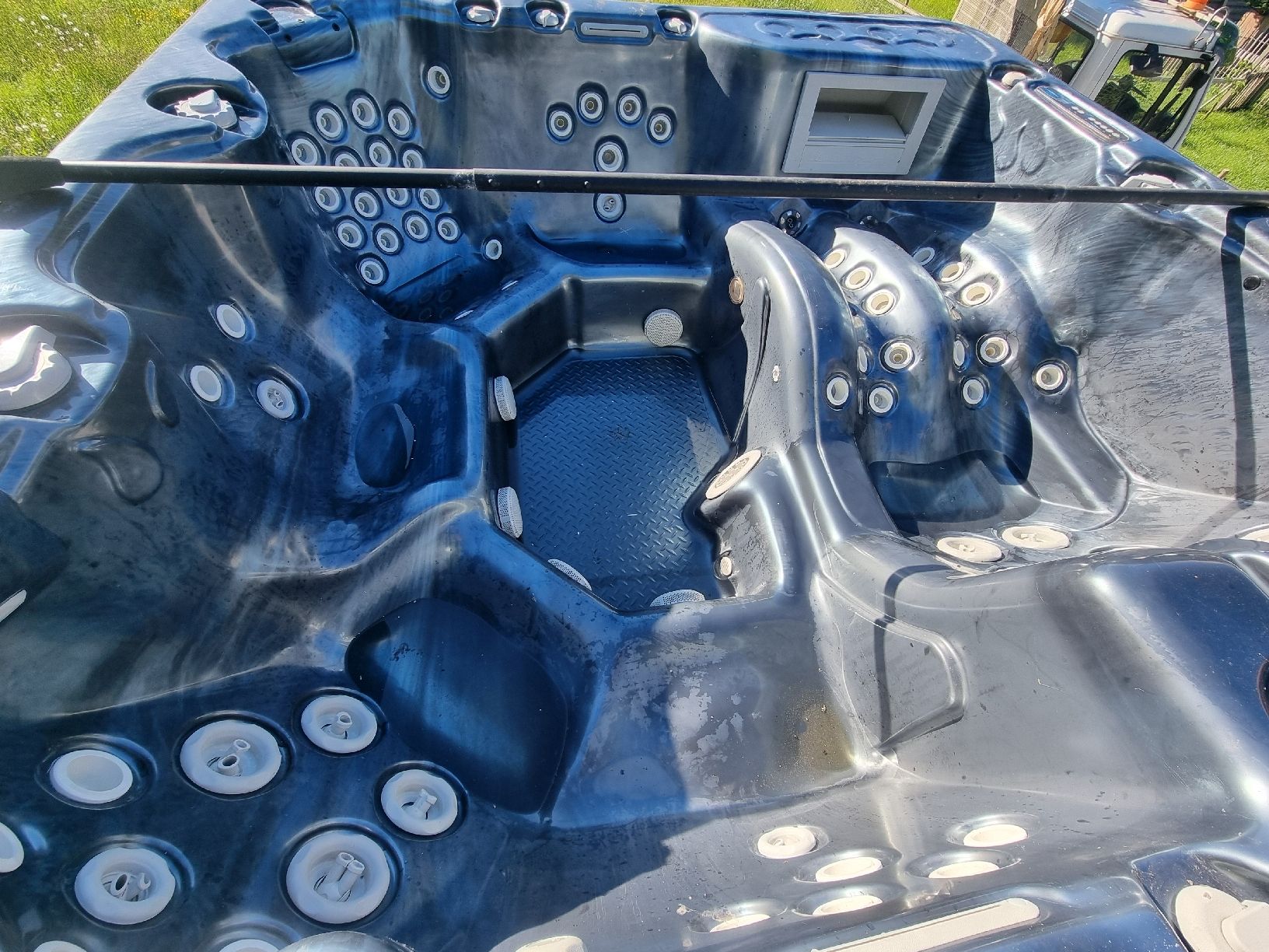 Whirlpool: wihrlpool – Gebraucht aus Flums von jeepni 4