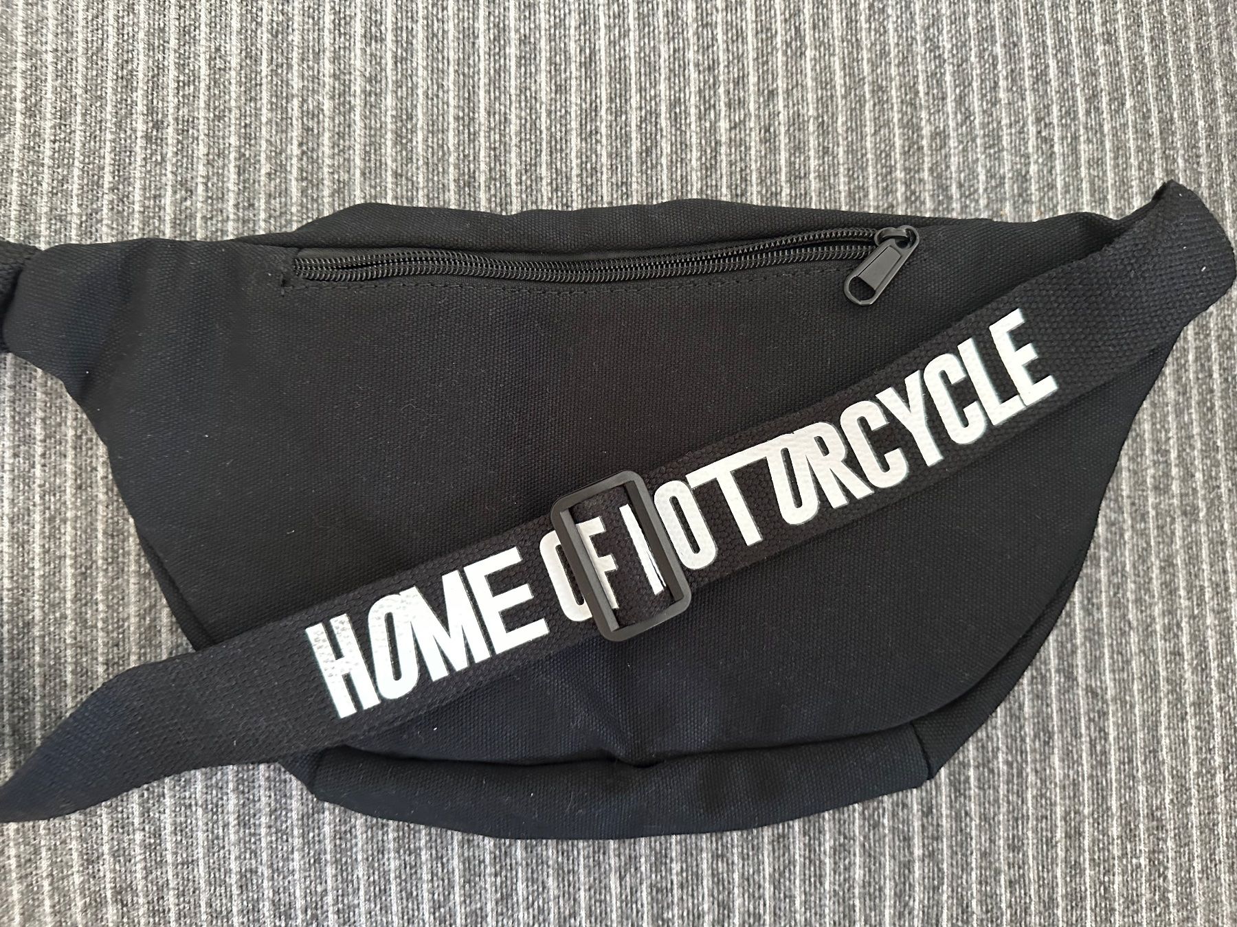 Honda Borse: Motorrad-Bauchtasche von Honda – Nuovo (secondo la descrizione) da Dierikon venduto da Butcherboy 1
