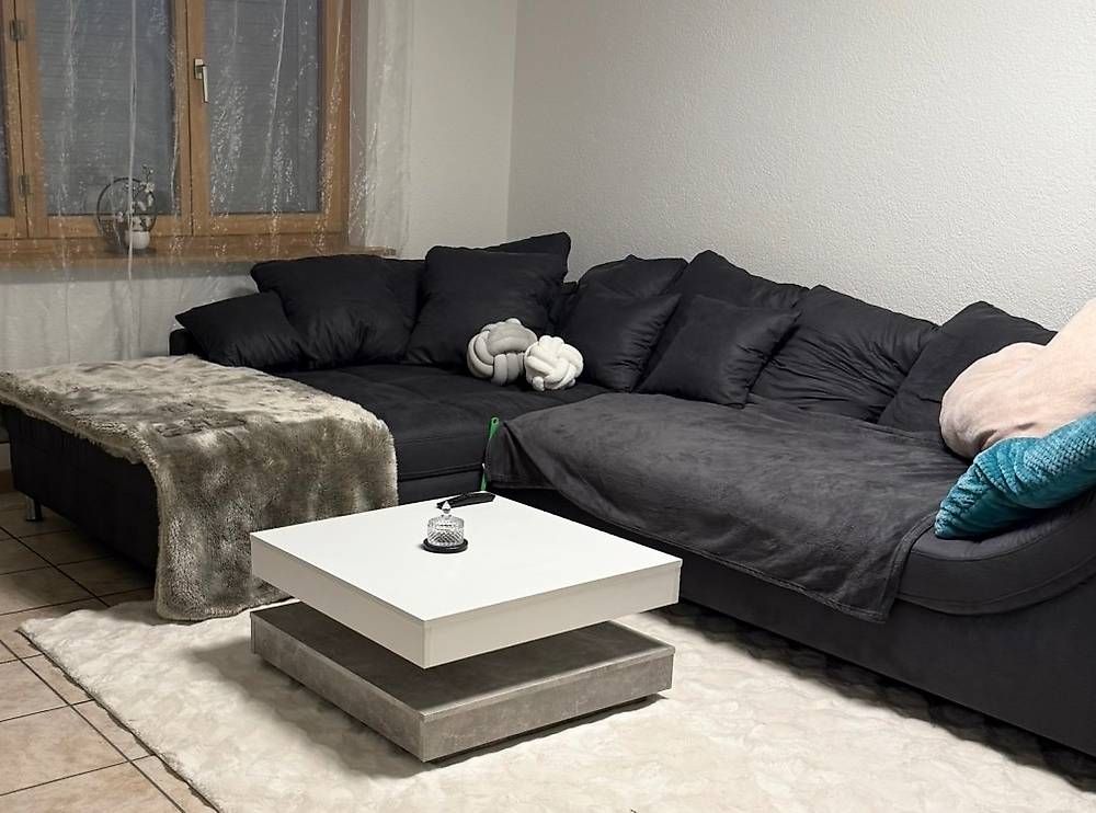 Divani: Schwarzes Ecksofa mit Kissen – Usato da Ibach venduto da sab_gqg7