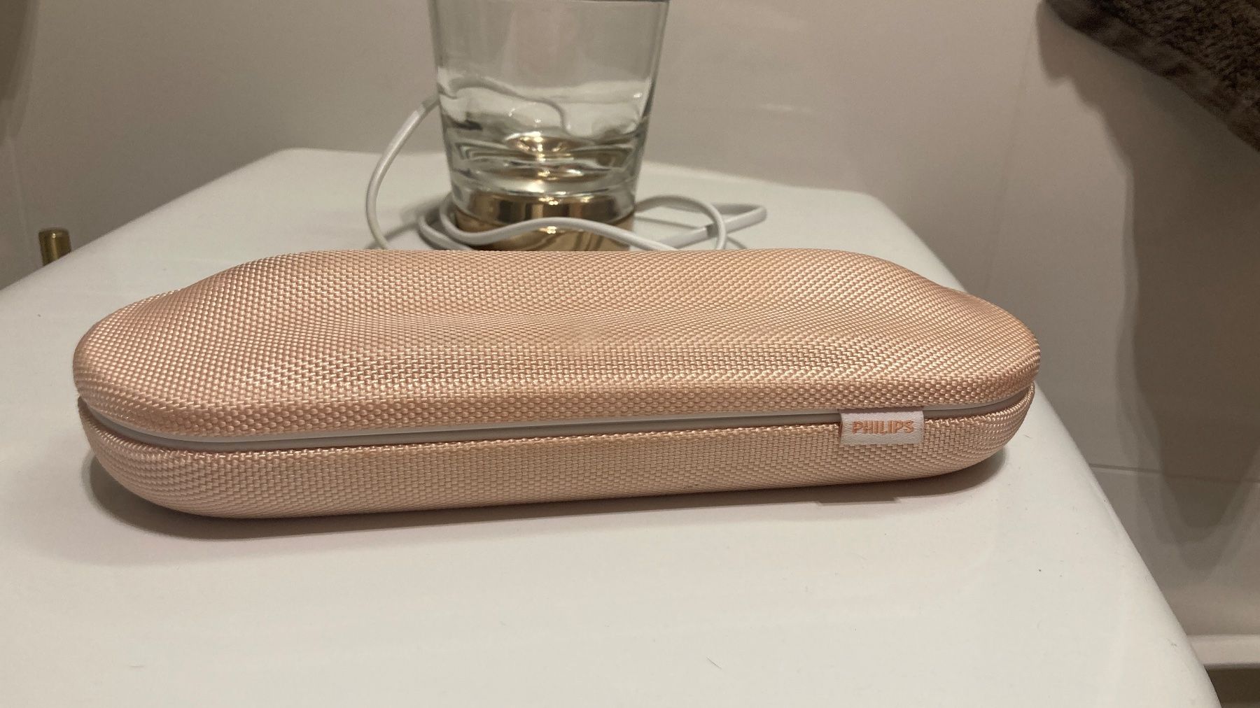 Philips Caricabatterie: Philips sonicare : verre + case de recharge – Usato da Pully venduto da jul_5sqm 2