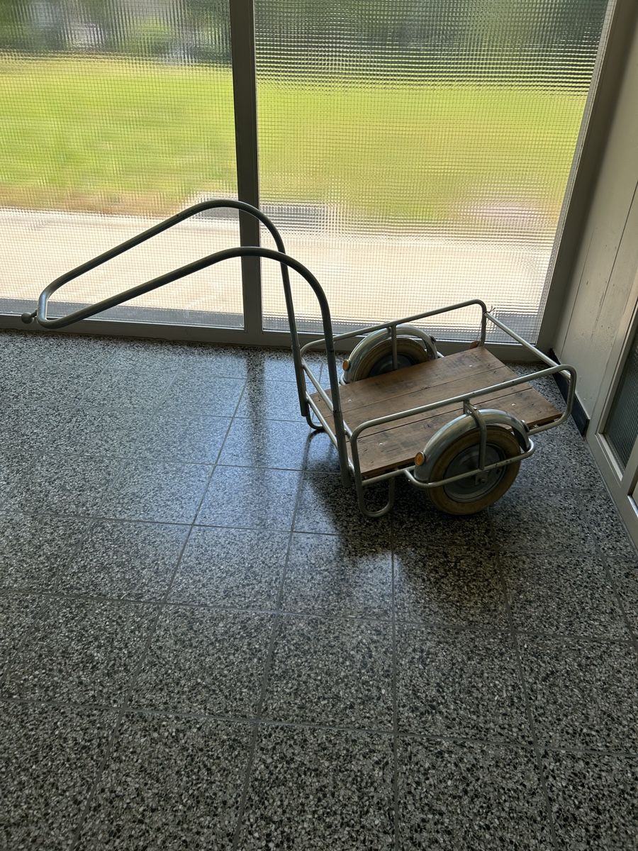 Anhänger: Töfflianhänger, zweiteilig – Gebraucht aus Bern von wal_qv9w