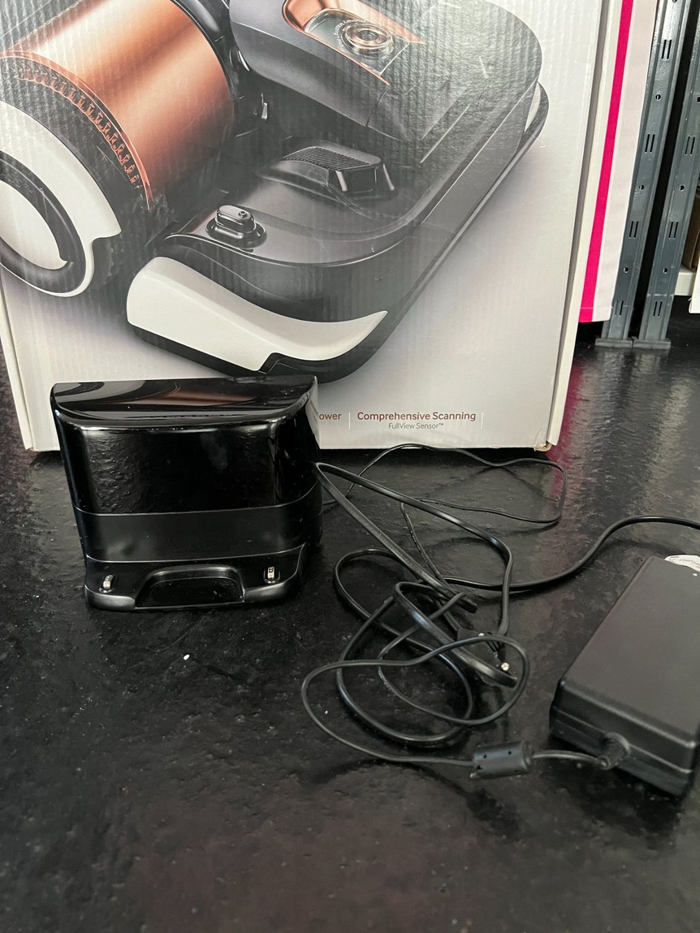Samsung Aspirapolveri & Accessori: Staubsauger, Saugroboter Samsung Powerbot VR9000 – Usato da Uster venduto da Lea_ZH 4