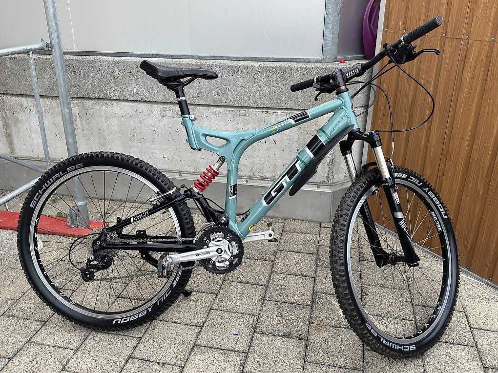 Velos: Mountainbike Marke GT Shimano Deore 26 Sehr guter Zustand – Gebraucht aus Jona von DN1990 1