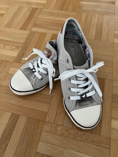Mustang Scarpe da uomo: Sneaker "MUSTANG" Gr. 39, beige – Nuovo (secondo la descrizione) da Walenstadt venduto da ricamul 3
