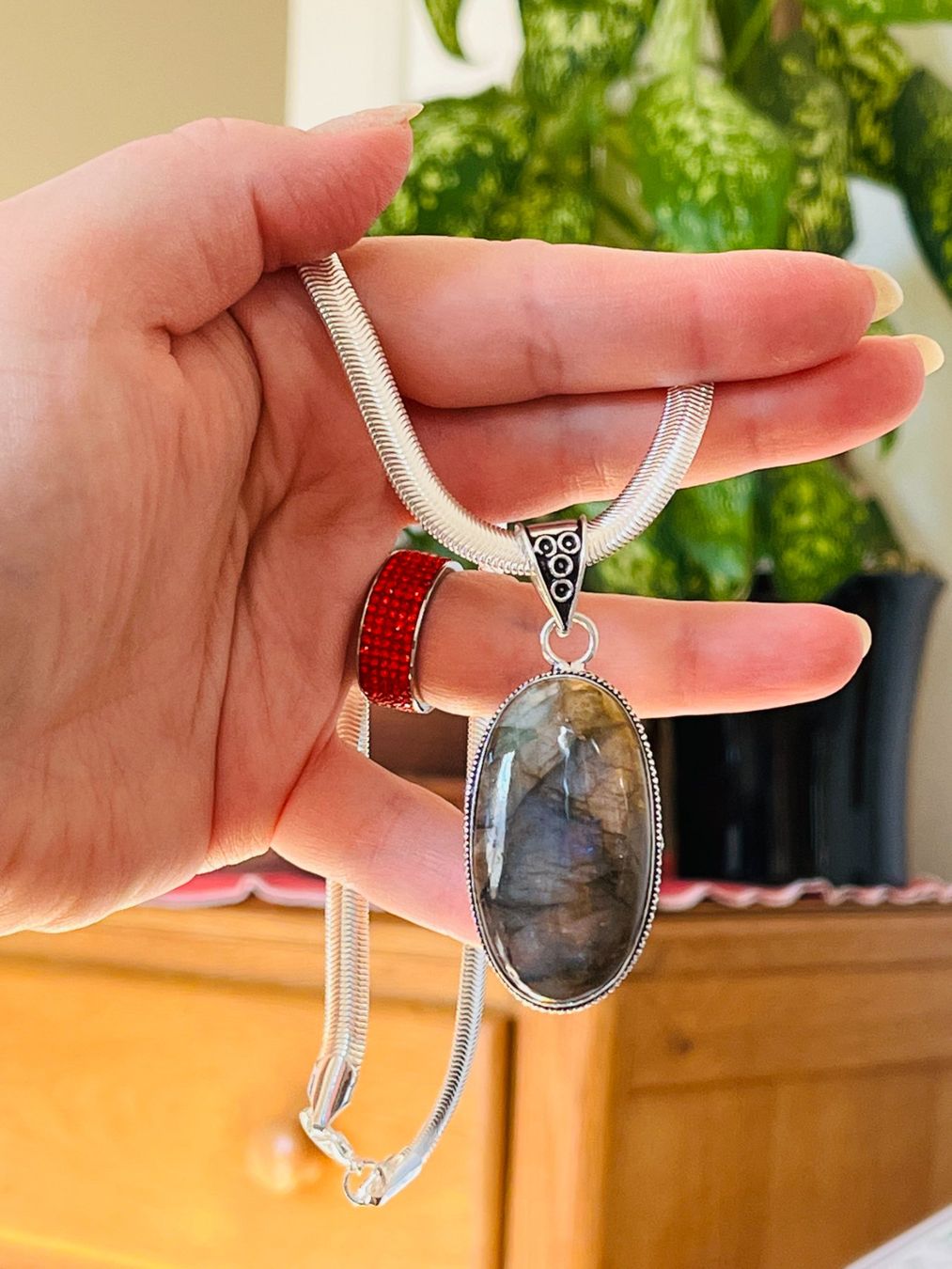 Catenine: Labradorite Gemstone Handmade Jewelry Pendant – Nuovo e nell'imballaggio originale da Genève venduto da AGBERG 7
