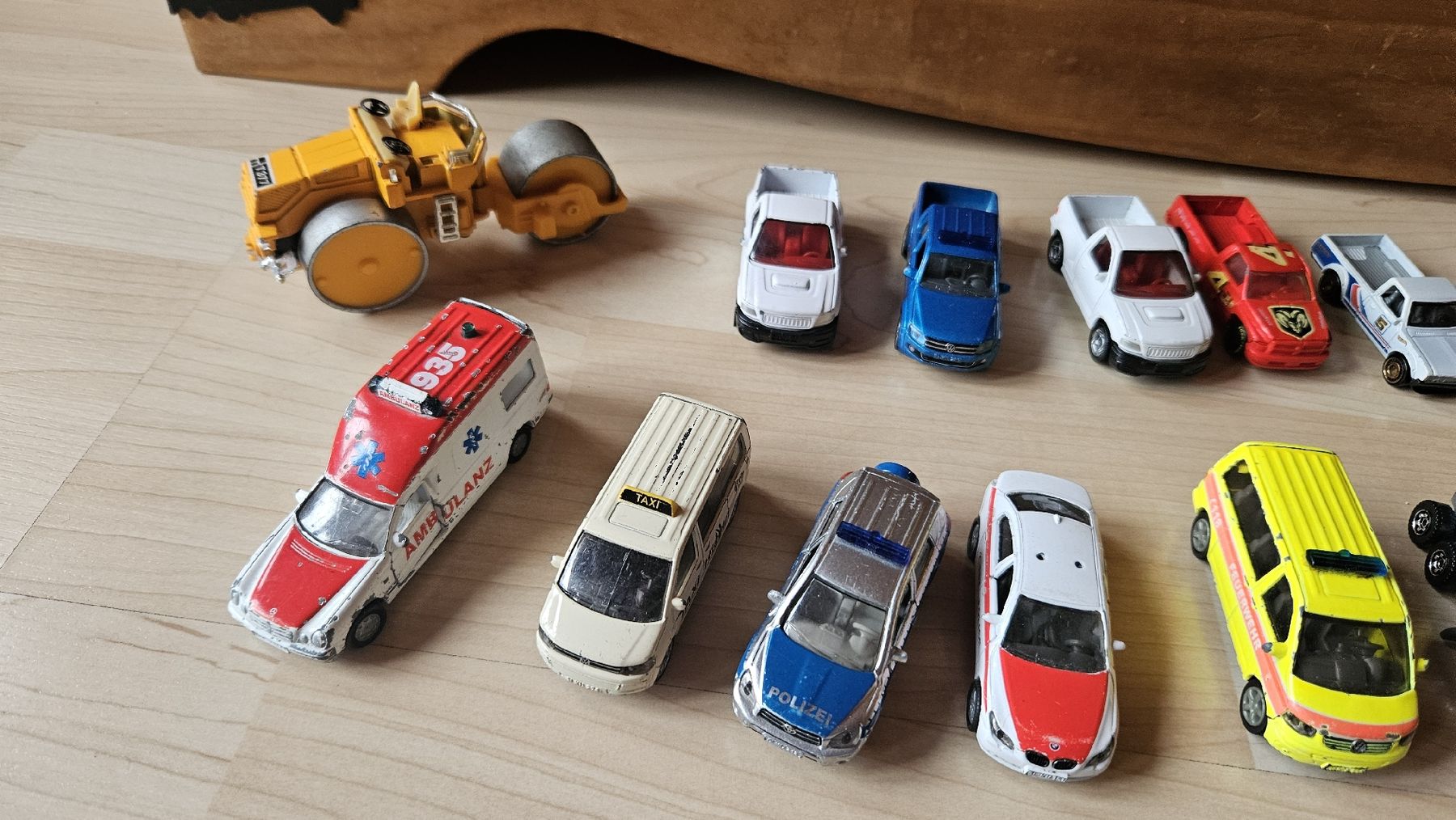Giocattoli: kleine Spielzeugautos – Usato da Schwanden Sigrisw venduto da Pumuckel27 1