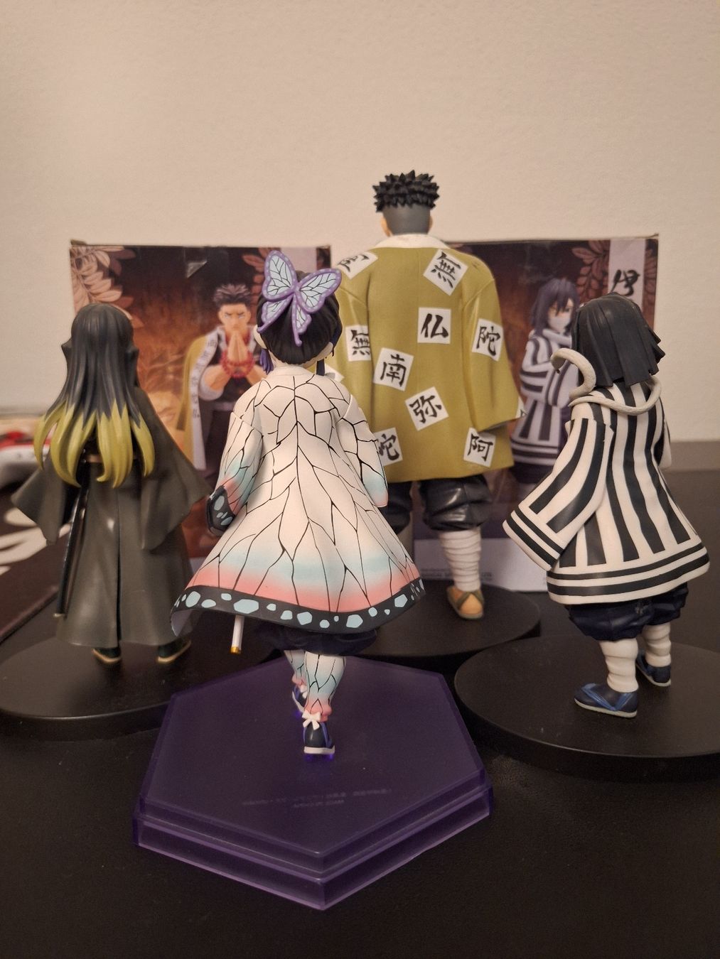 Bandai Figuren: Demon Slayer Figure Lot 4x - two with box – Gebraucht aus Biel/Bienne von Seyran 1