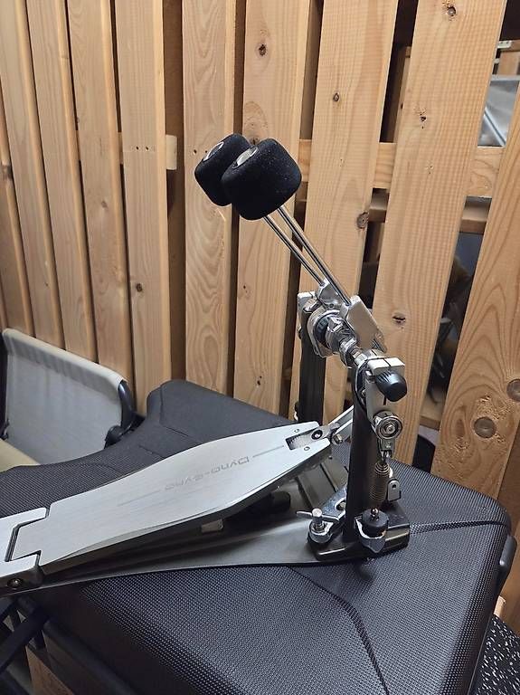 Musikinstrumente: Tama Dyna-Sync Double Pedal – Gebraucht aus Wangen ZH von Tusch20