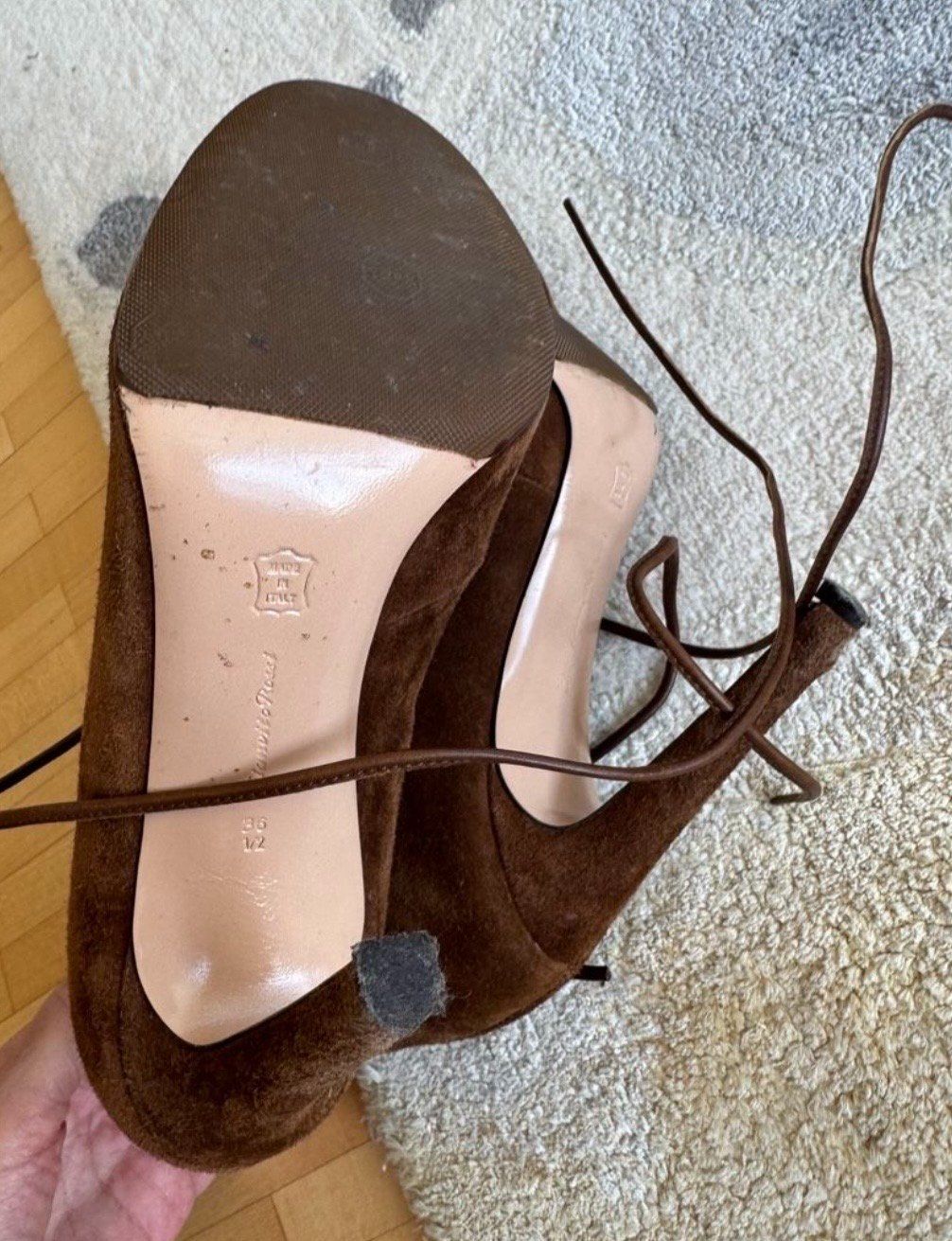Santoni Scarpe da donna: Ankle Boots Santoni 36.5 Suede Beige – Usato da Zürich venduto da Julianobzh 4