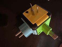 Adaptateur de voyage universel CH -> EU, AUS, IT, GB, US