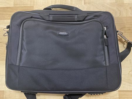 LAPTOP Tasche schwarz Dicota