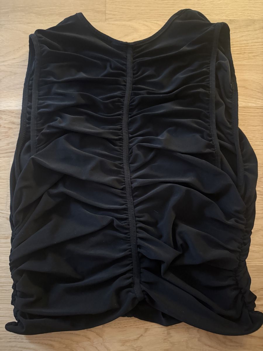 Zara Top: Zara Oberteil gerafft – Nuovo (secondo la descrizione) da Zürich venduto da Koller.S 2