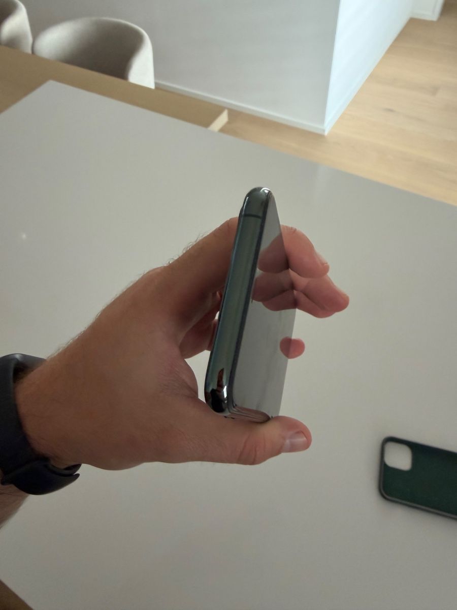 Apple Portables: iPhone 11 Pro 256 GB – D'occasion à Büttenhardt par mateicce 3