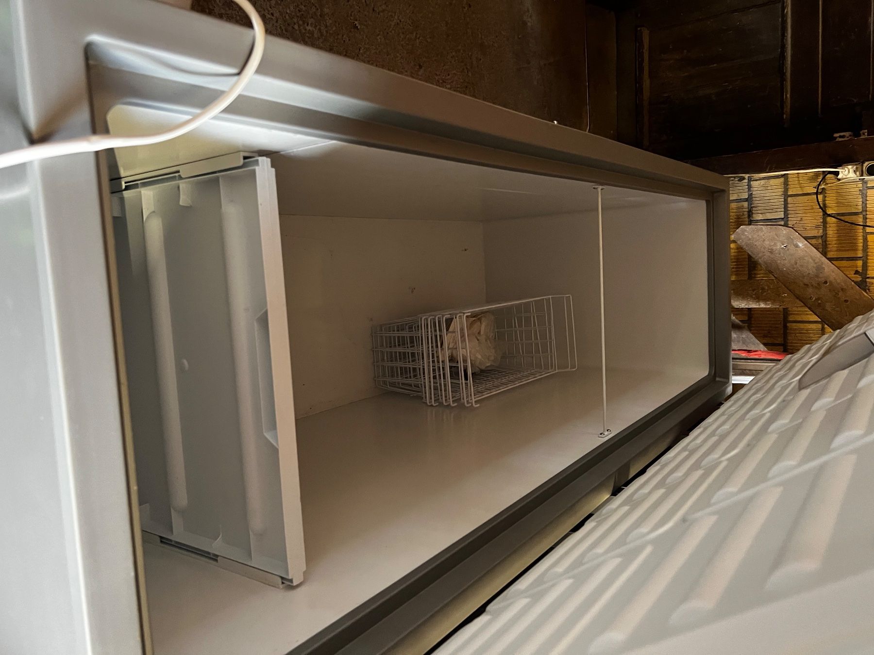Gefrierschrank: Tiefkühltruhe 534 Liter – Gebraucht aus Oberbalm von Mpunisher 3