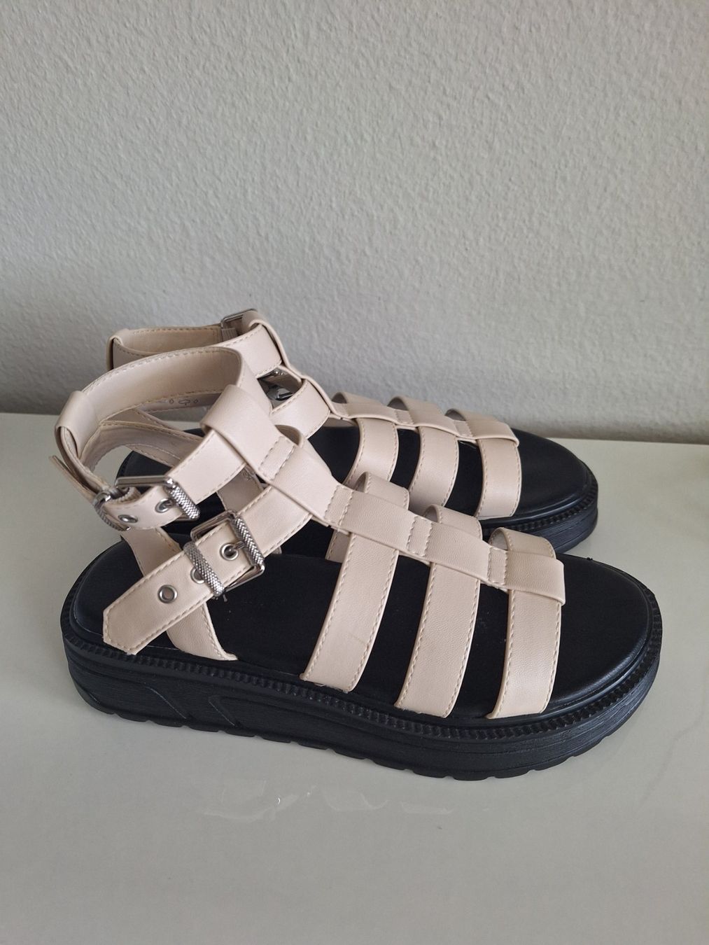 Scarpe da donna: Sandalen, Grösse 38, NEU – Usato da Worb venduto da nfsolutions 4