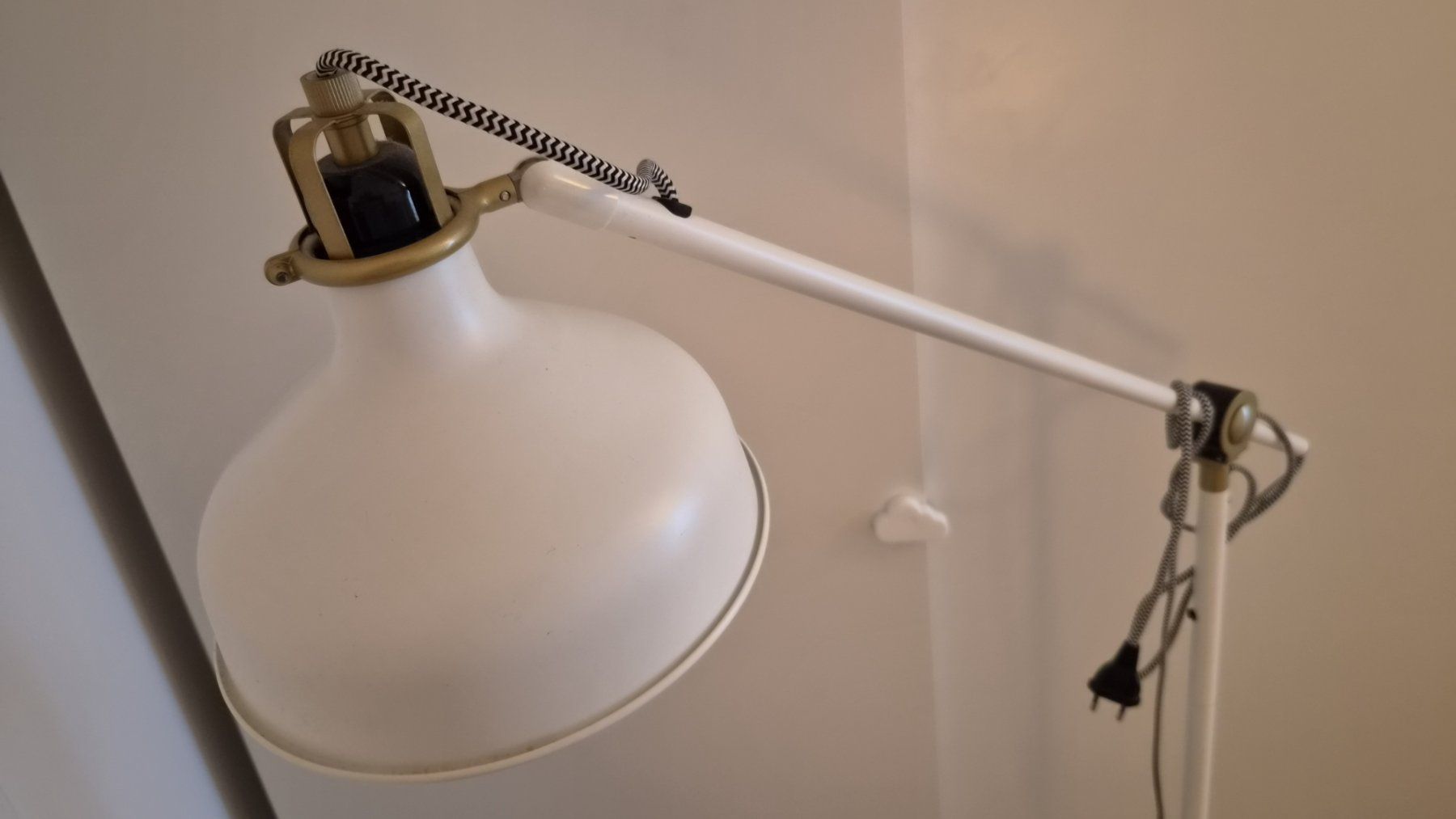 Ikea Lampade: IKEA RANARP Stehlampe, weiss – Usato da Biel/Bienne venduto da marvp 3
