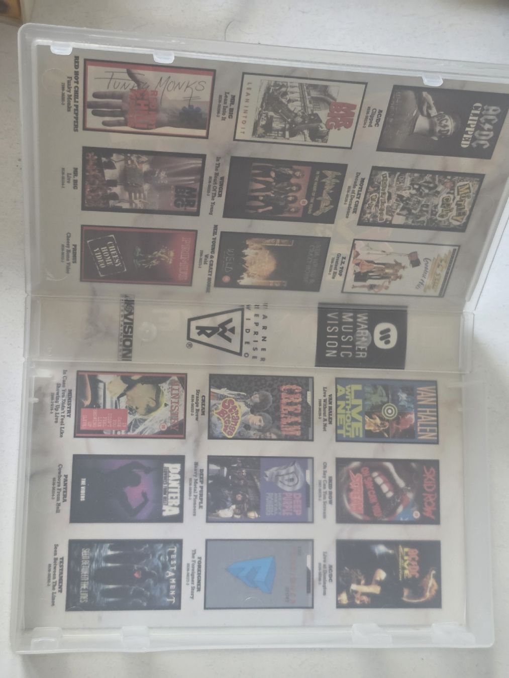 Toutes les VHS: AC/DC Live At Donington VHS NTSC – D'occasion à Losone par dar_h9gj 3