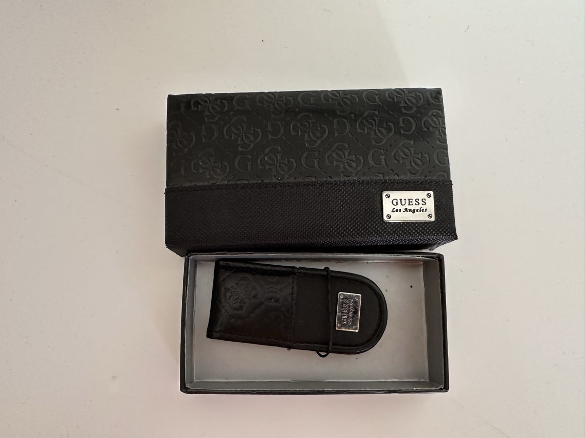 Guess Brieftaschen: Guess Notenklammer – Gebraucht aus Benken SG von Malou1