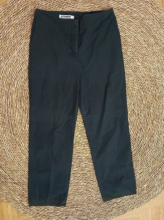 Jil Sander Pantalons: Schlichte dunkelblaue Hose von Jil Sander – D'occasion à Zürich par Melianea 1