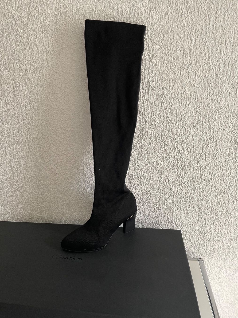 Calvin Klein Scarpe da donna: Original Calvin Klein Stiefel, Grösse 36 – Usato da Wilderswil venduto da Renaissance1 2