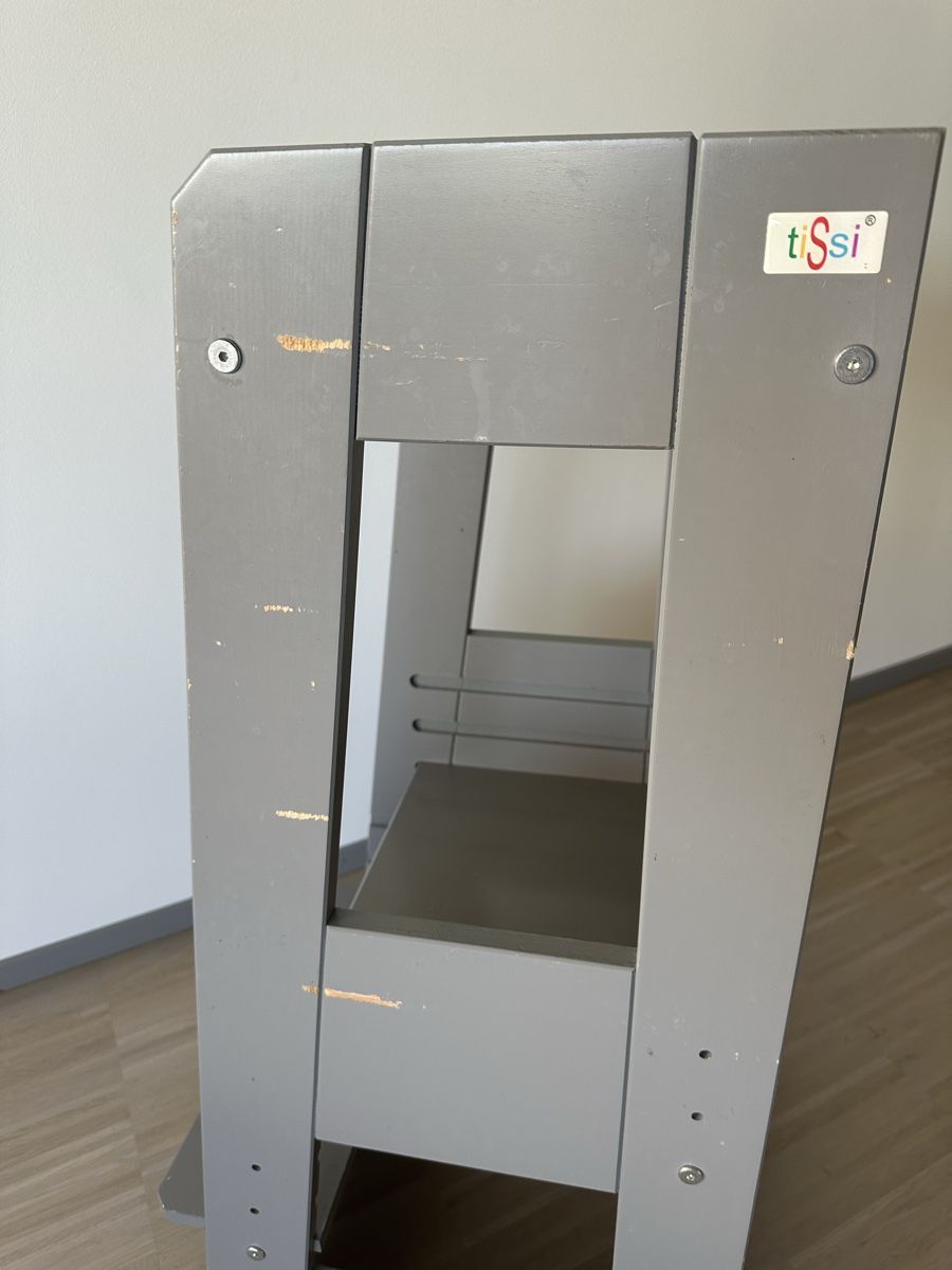 Chaises hautes: Tissi Kinder Lernturm Anthrazit  – D'occasion à Winterthur par pompowerpuff 4