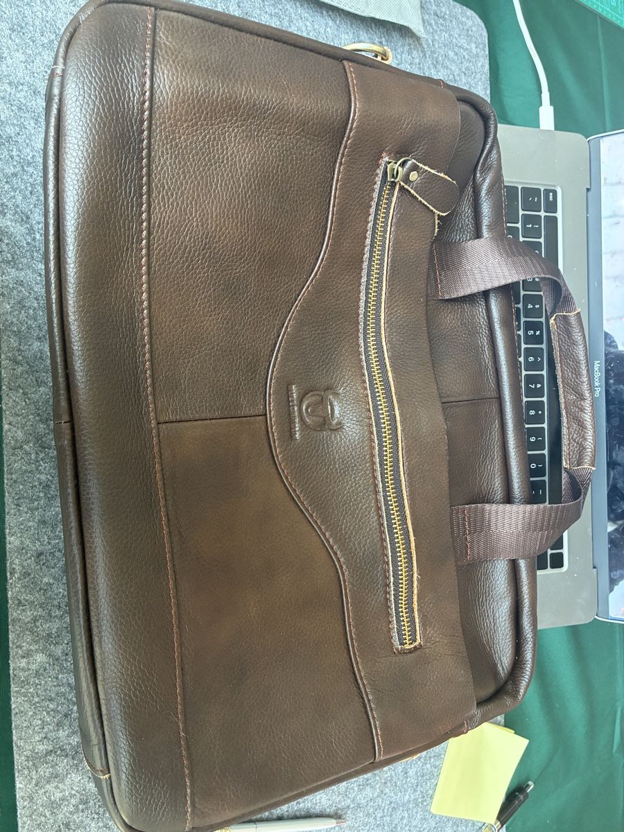 Taschen: Bull Captain Laptoptasche aus echtem Leder  – Gebraucht aus St. Gallen von jan_9rdj 2