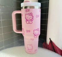 Gourde isotherme Hello Kitty rose, neuve! Pour l'hiver!