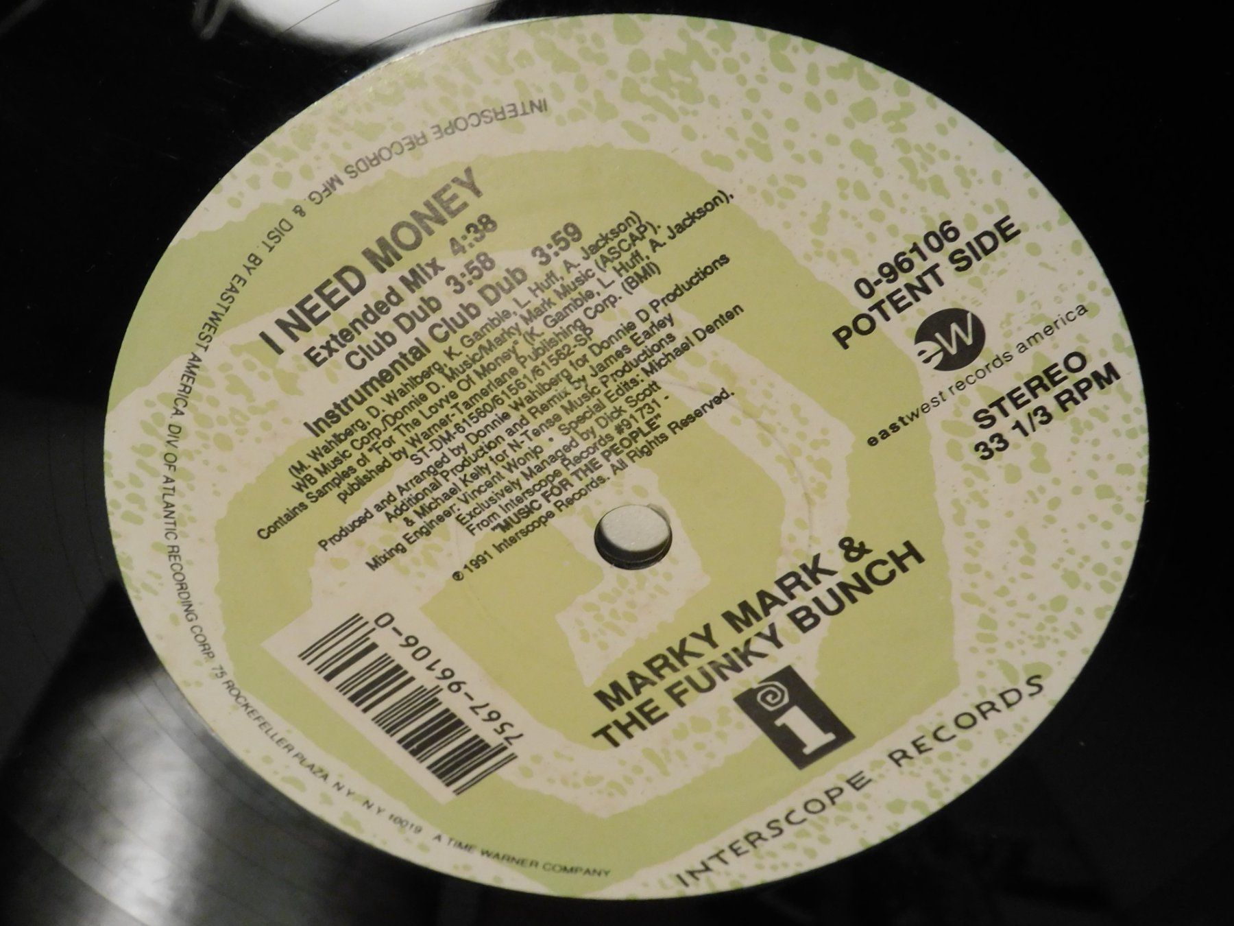 Vinyles: LP - Schallplatte - Marky Mark & the Funky Bunch - Extended – D'occasion à Sursee par 76 2
