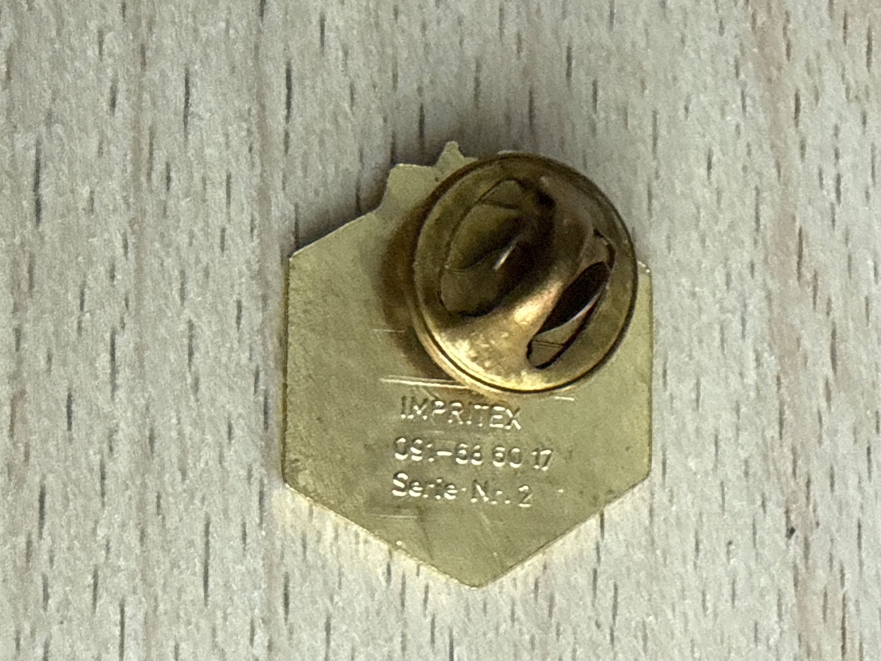 Placchette & Badge: Pin expert – Usato da Glattbrugg venduto da Schweigmatt 1