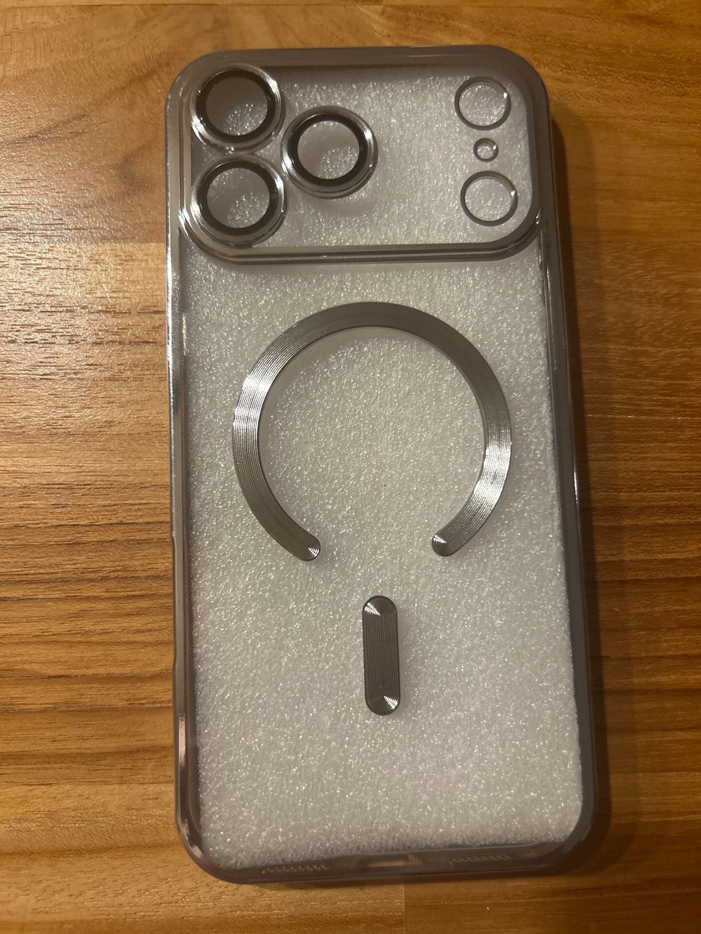Apple Cover & Protezioni schermo: Iphone 17 Pro Max Cover Silber Magsafe – Nuovo e nell'imballaggio originale da Schenkon venduto da Jaimer_91
