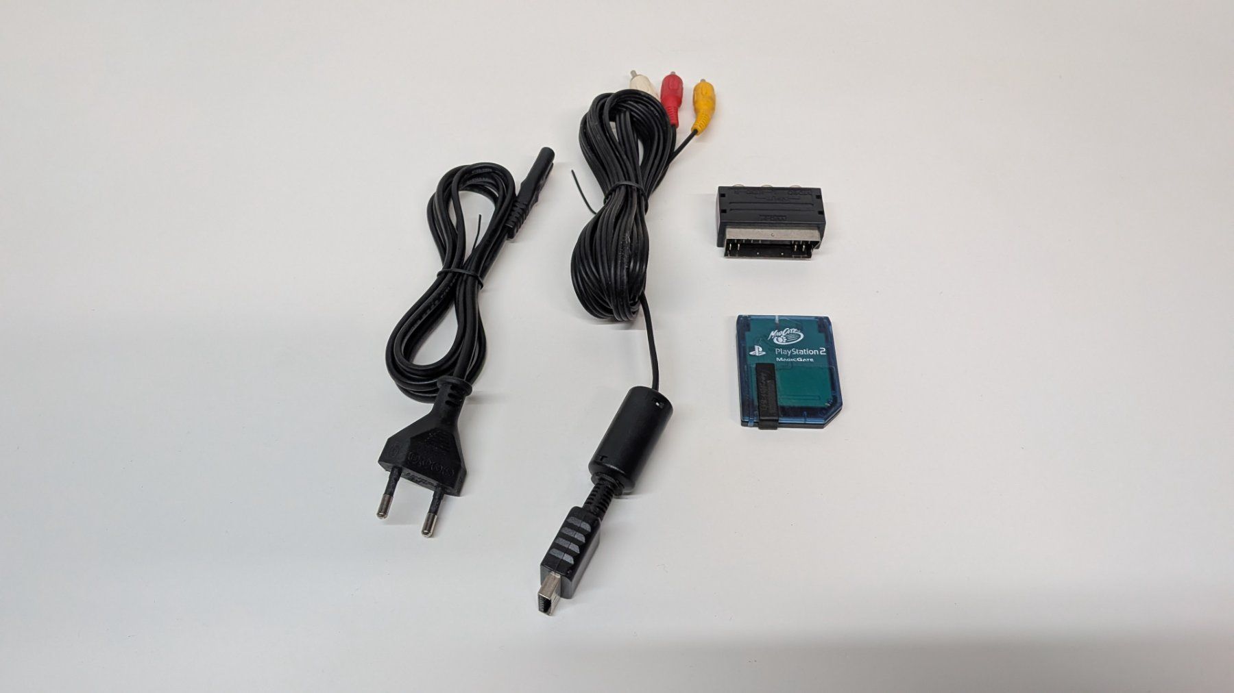 Sony Console: PlayStation 2 Fat mit 2 Controller und 10 Games – Usato da Menziken venduto da mame18 7