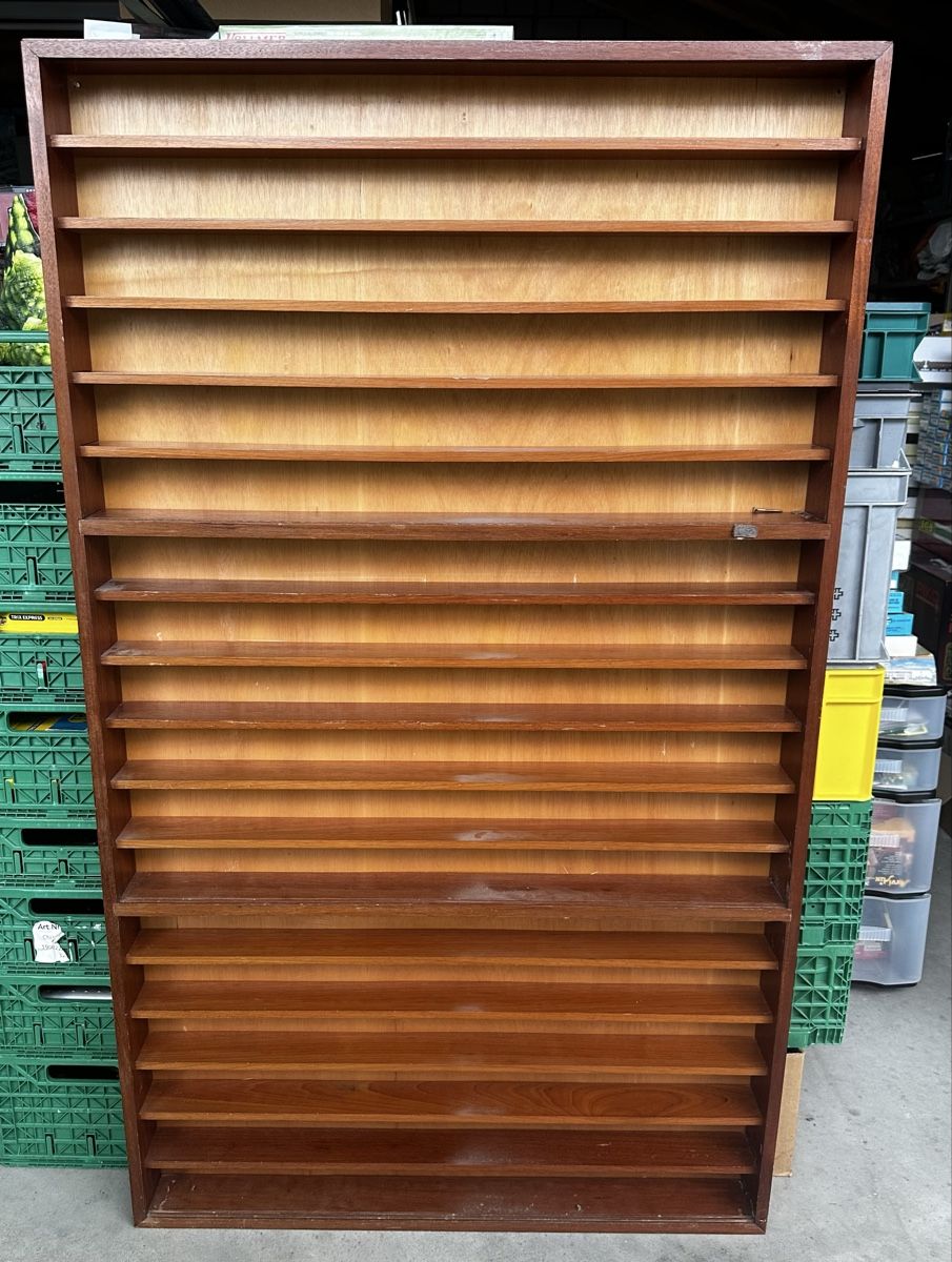 Vetrine: Grosse Vitrine für Modelle oder anderes ab 59.- – Usato da Sennwald venduto da HARO-Import
