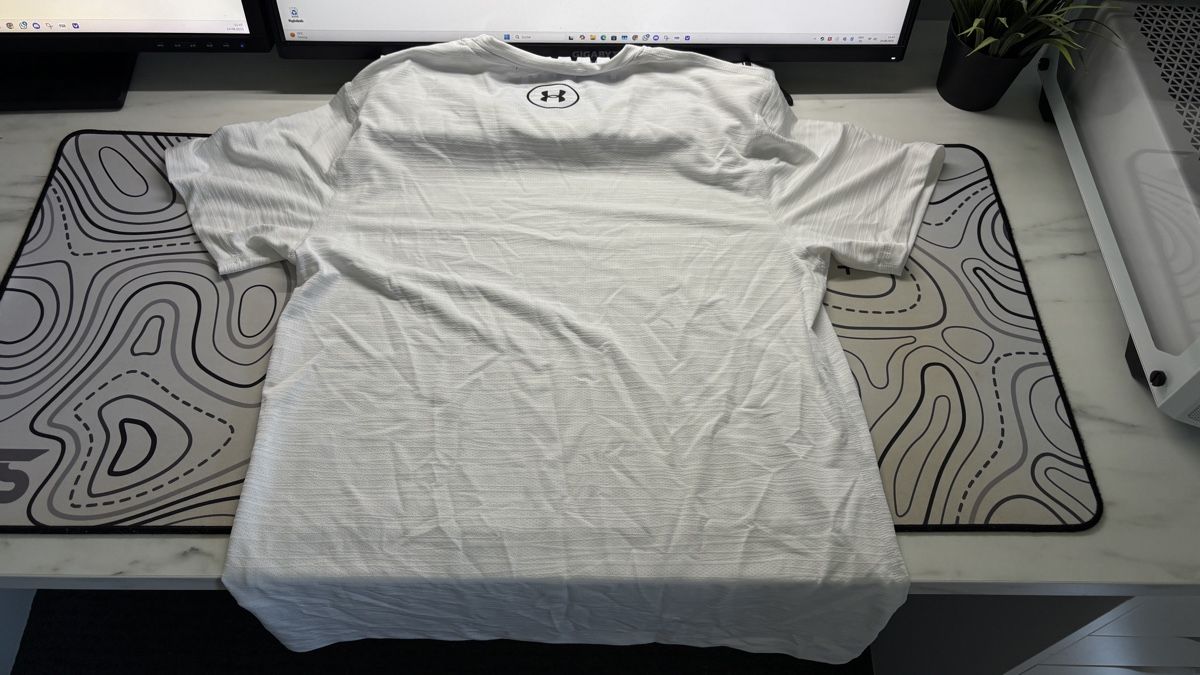 Under Armour T-shirt: Under Armour Compression Shirt – Nuovo (secondo la descrizione) da Münchenbuchsee venduto da ore_wlr9 1
