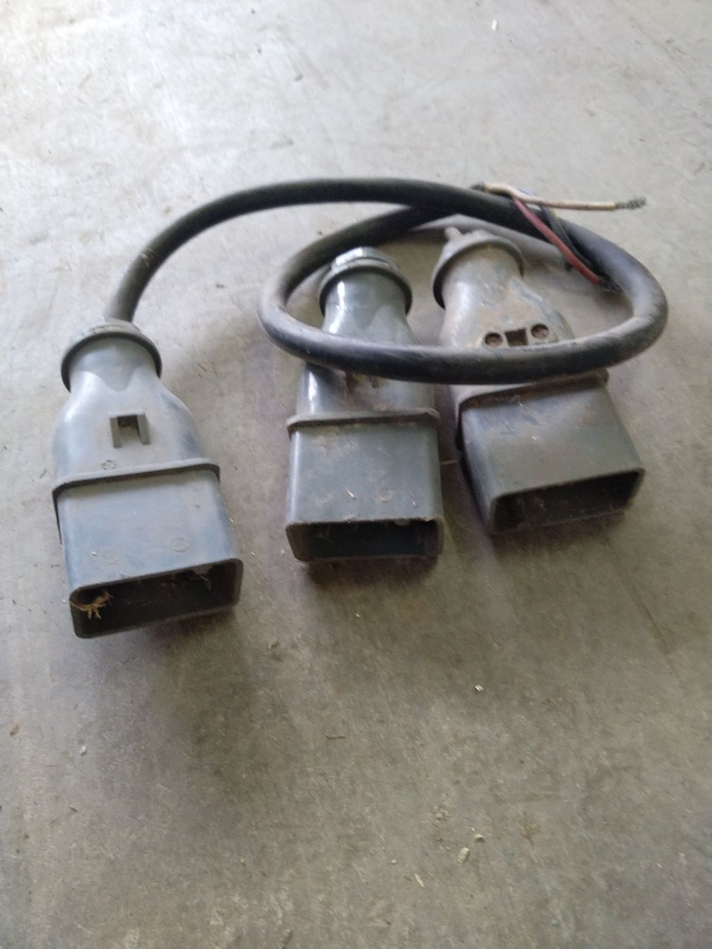Stecker: I 40 Stecker – Gebraucht aus Neuenkirch von Mube6 2