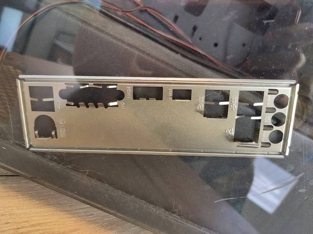Custodie: PC case (Gehäuse) per gamer – Usato da Novaggio venduto da GreenWebSolutions 4