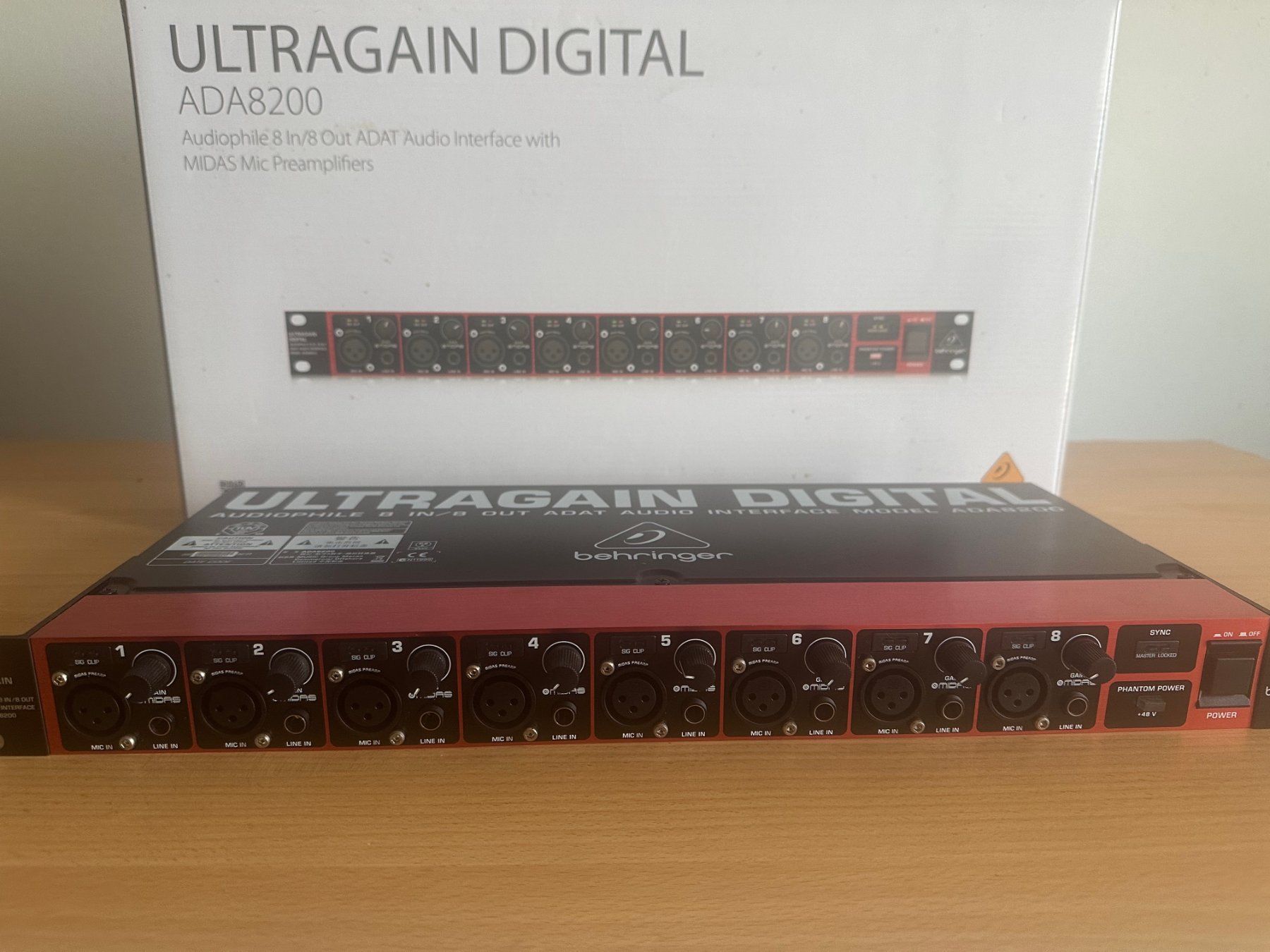 Behringer Convertitori: Behringer ADA8200 Midas Preamp Interface – Usato da Bischofszell venduto da Limetree