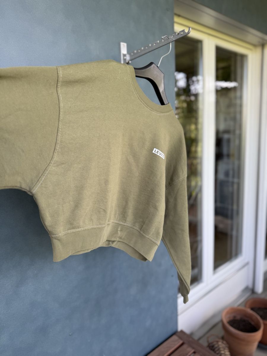 Levi's Pulls & Sweat-shirts: Levi's Olive Pulli, Grösse M 🌿 – D'occasion à Uster par Flummi 1