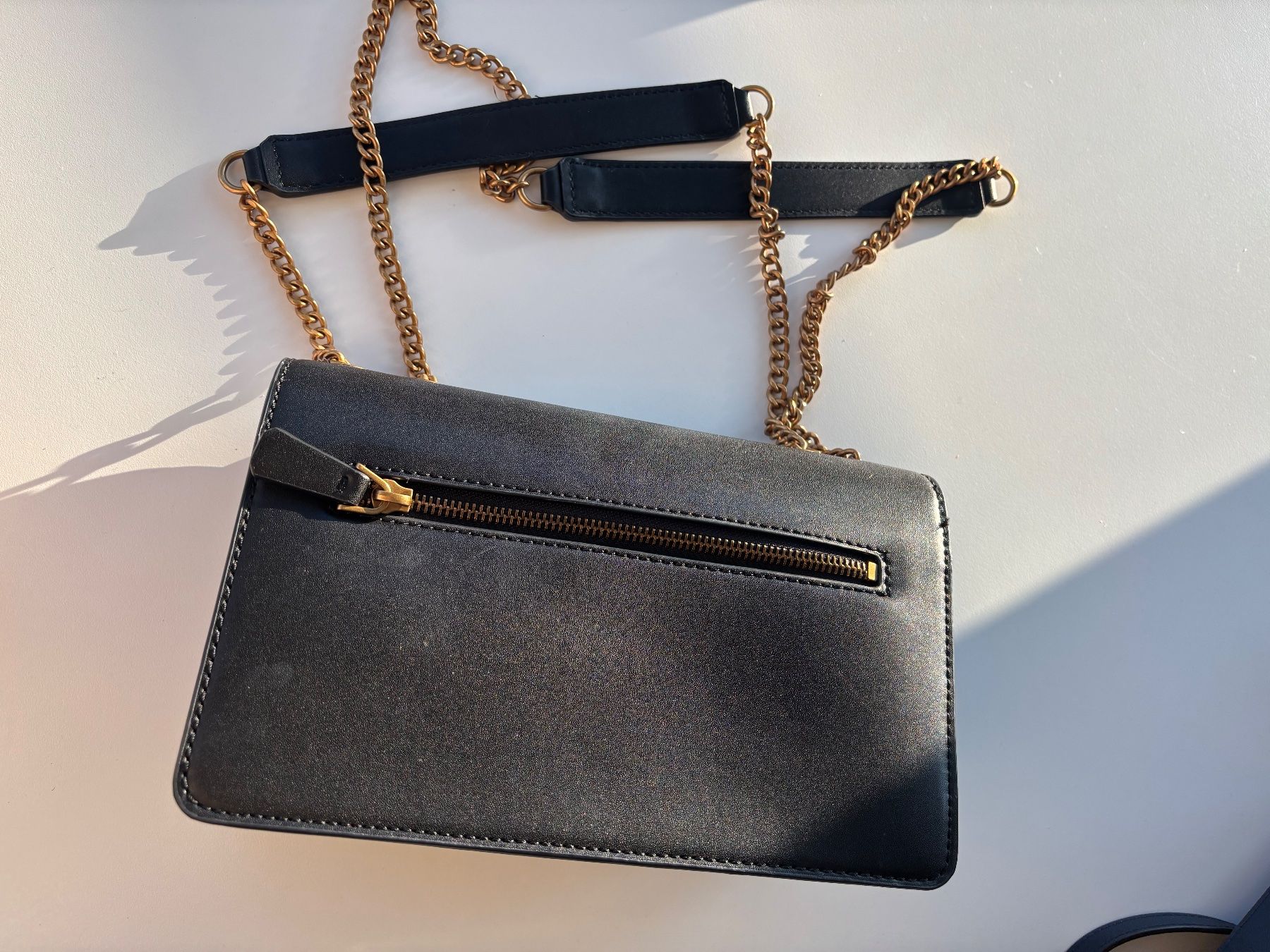 Guess Sacs femmes: Guess Schultertasche Schwarz – D'occasion à Baden par van_k2dq 1