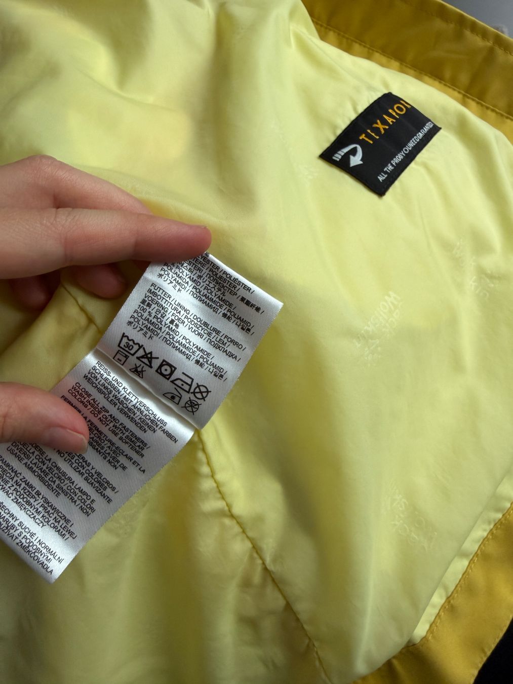 Jack Wolfskin Giacche: Regenmantel Jack Wolfskin – Usato da St. Gallen venduto da Fanie_28 6