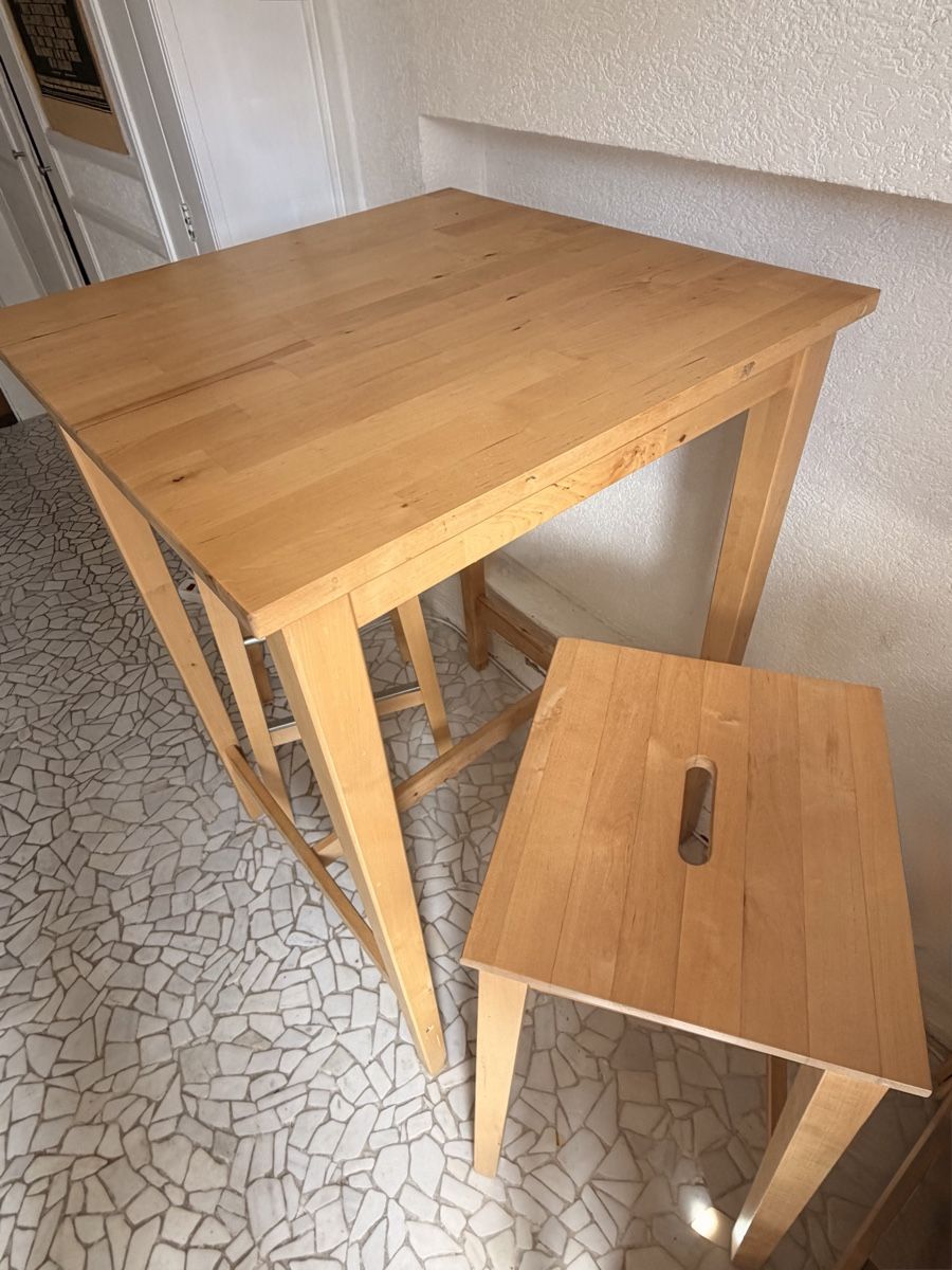 Tavoli: IKEA BJÖRKUDDEN Bar Table & 2 BOSSE Bar Stools - Solid Birch – Nuovo (secondo la descrizione) da Aubonne venduto da dan_87j7 2