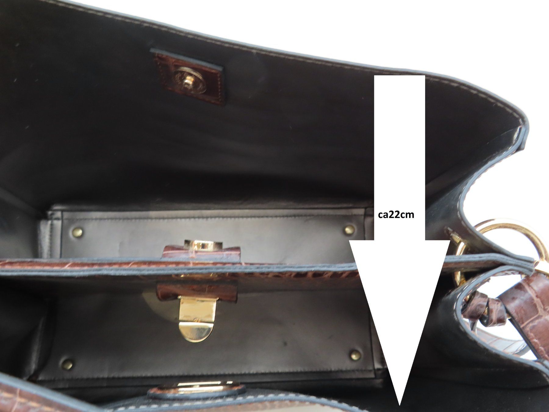 L.Credi Borse: L.CREDI Handtasche aus Krokodil-Imitat – Usato da Reinach BL venduto da WBZ-Flohmarkt 5