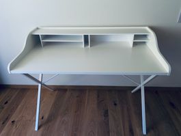 LIGNE ROSET: Schreibtisch URSULINE, NP CHF 1'490, Weiss
