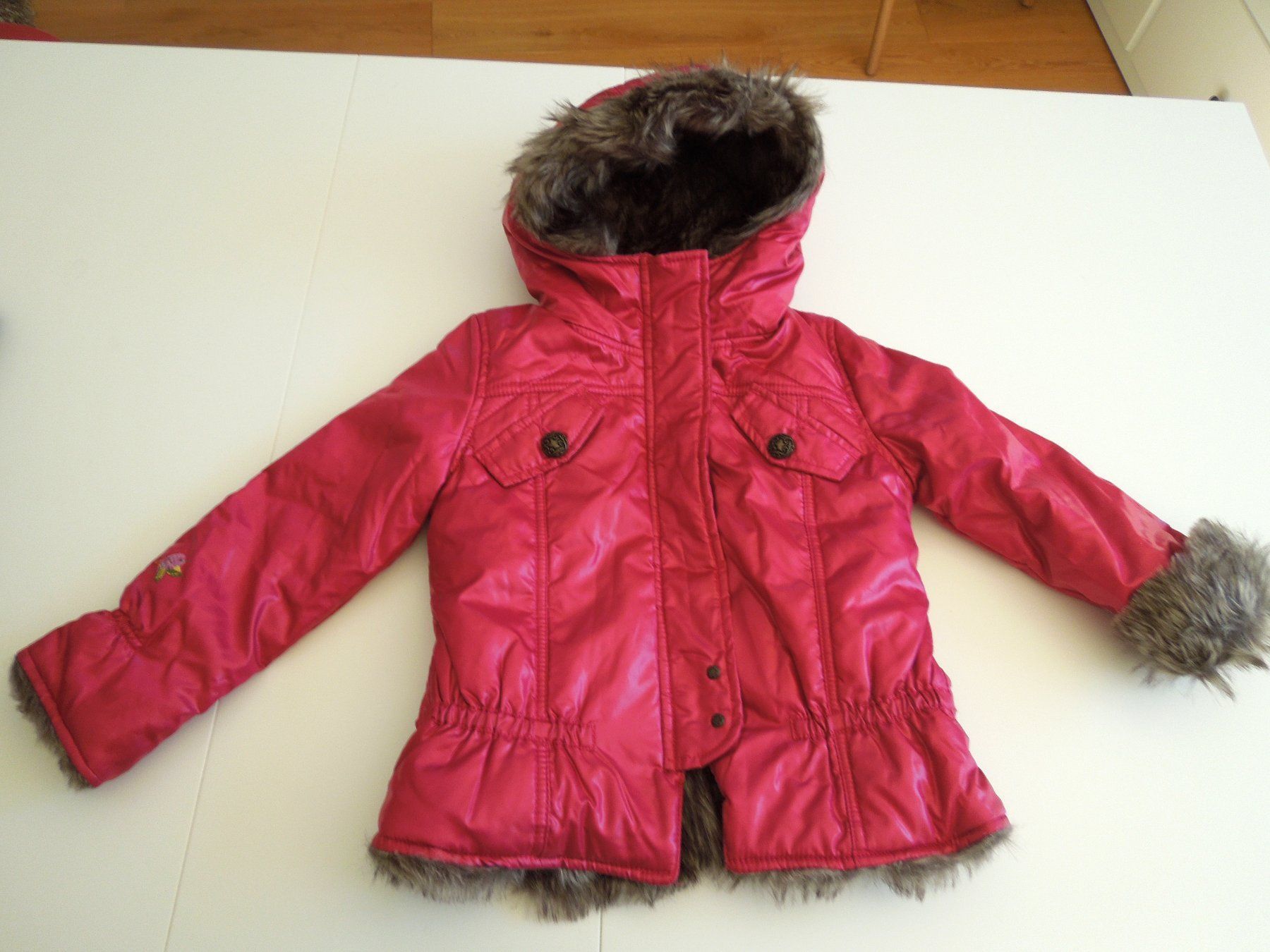 Catimini Giacche & Cappotti: CATIMINI - mega Winterjacke Gr. 110 wNEU – Nuovo (secondo la descrizione) da Meiringen venduto da Jwash