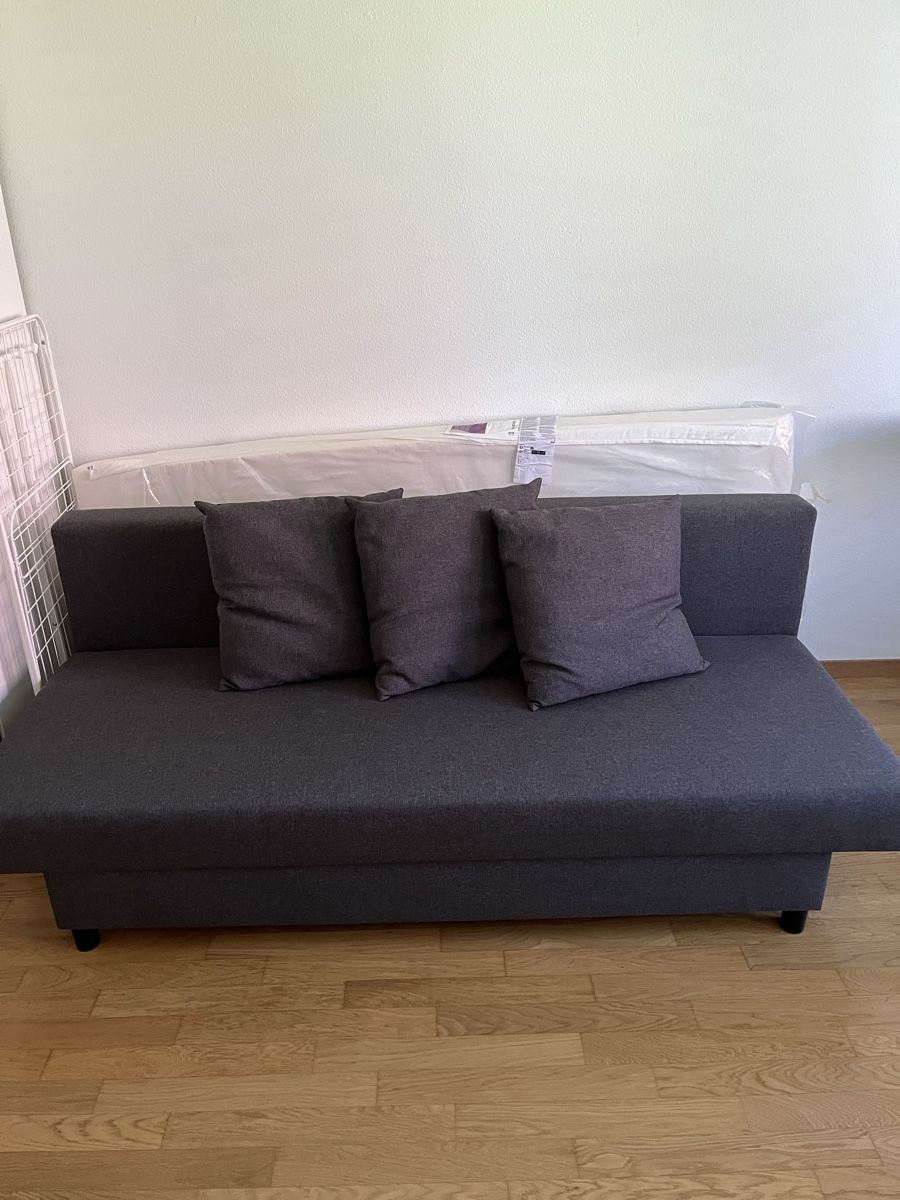 Ikea Sofas: Sofa bed grey with 3 cushions + Matratze, good condition – Neu (gemäss Beschreibung) aus Zug von pie_ddw6 1